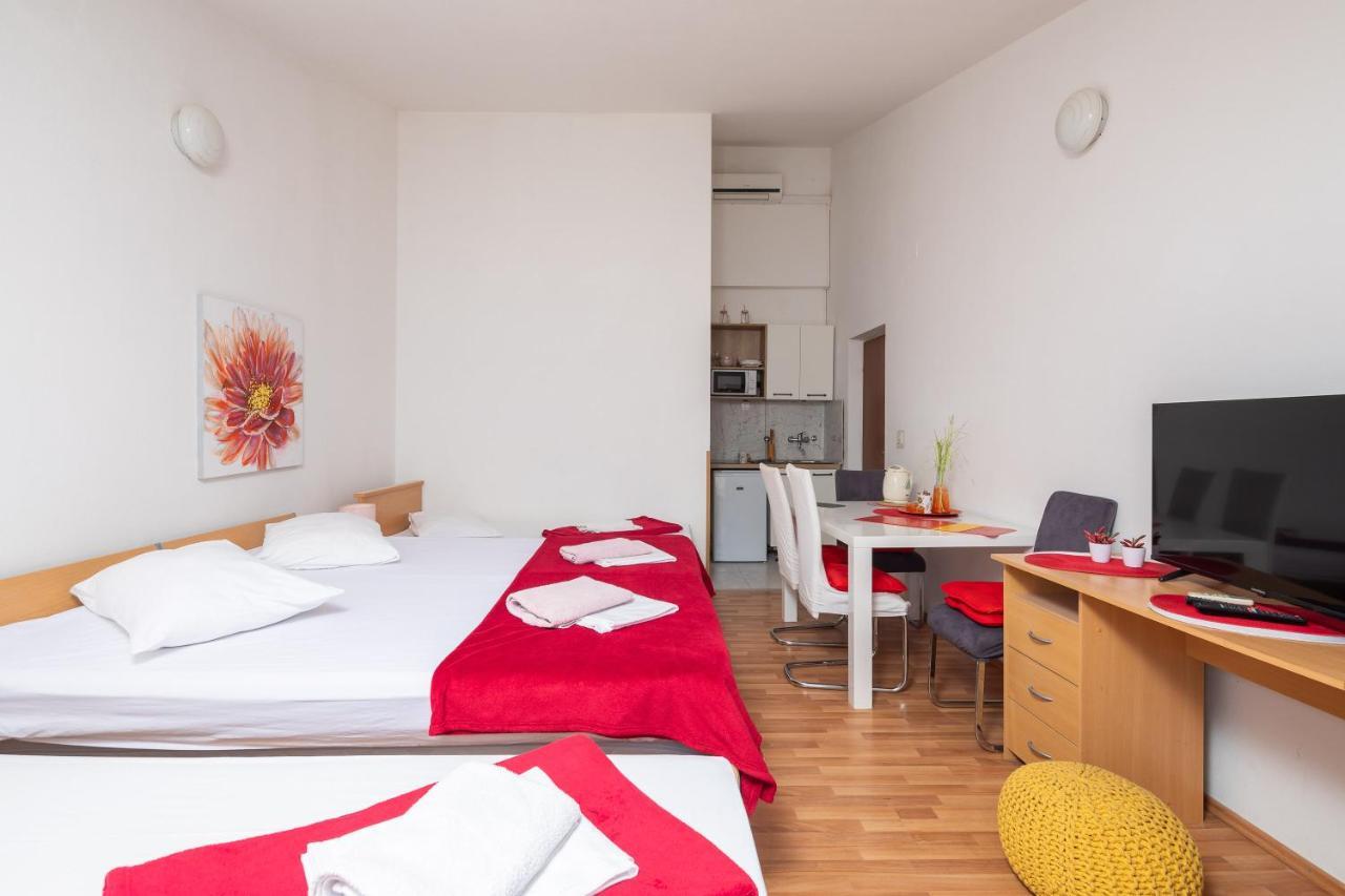Beach Apartments Borovina Stanici Eksteriør bilde