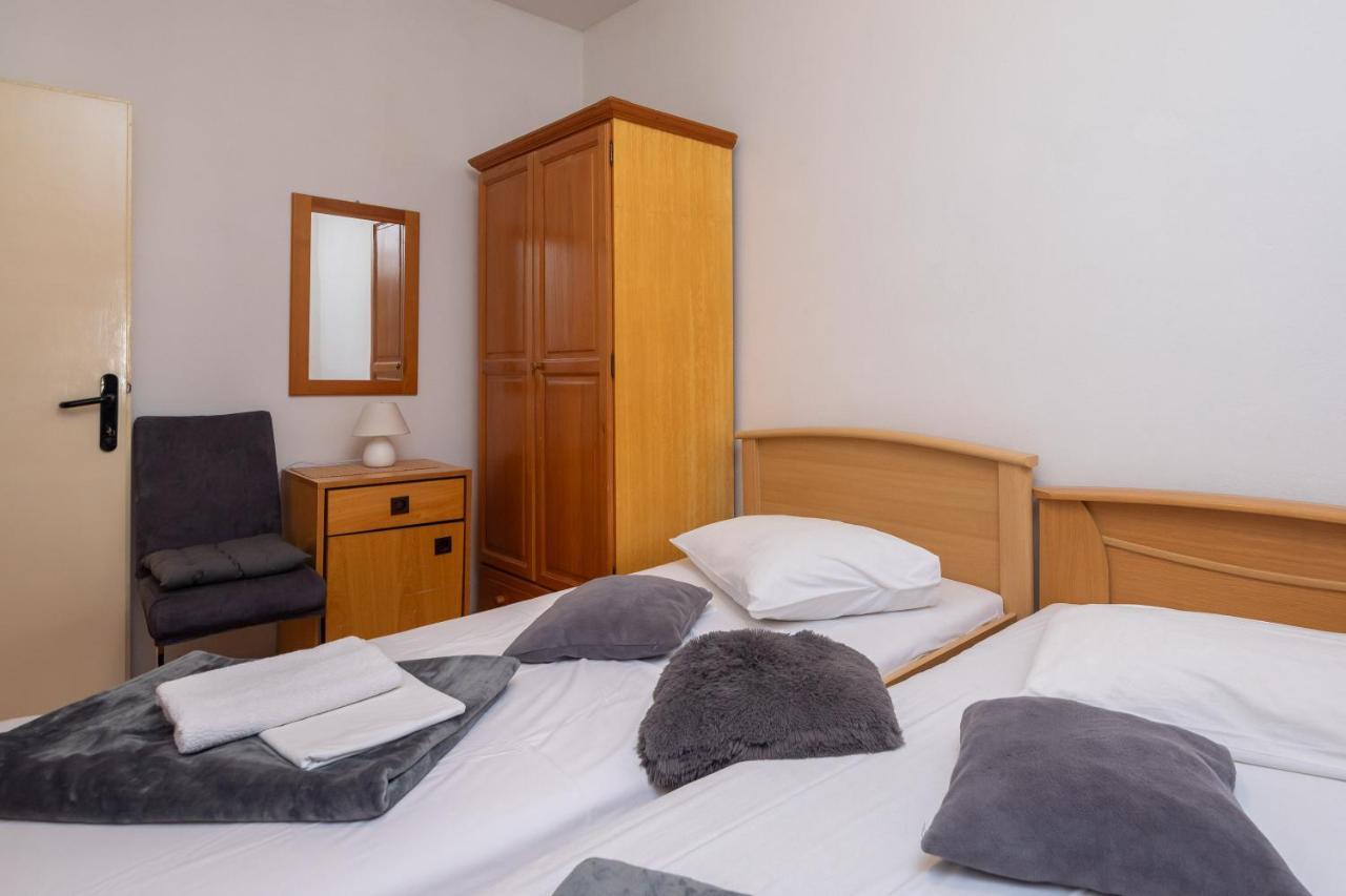 Beach Apartments Borovina Stanici Eksteriør bilde