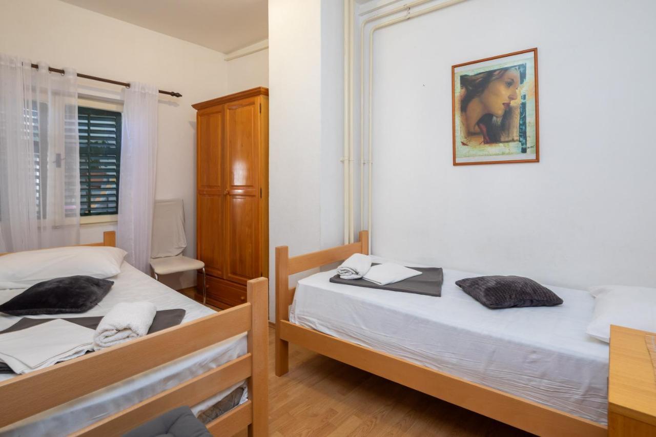 Beach Apartments Borovina Stanici Eksteriør bilde